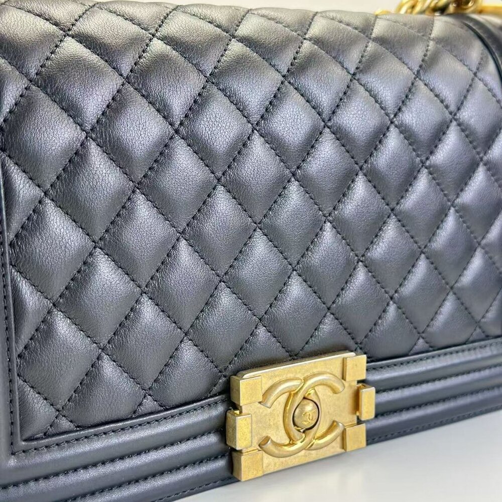 Chanel Black Lampskin Medium Boy Bag Shoulder Bag Crossbody - Picture 7 of 8